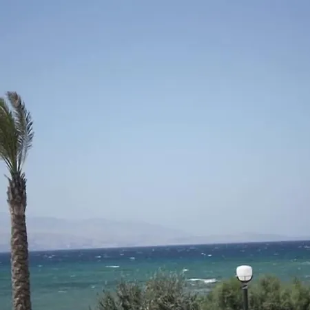 Ξενοδοχείο Wa Farm & 3*