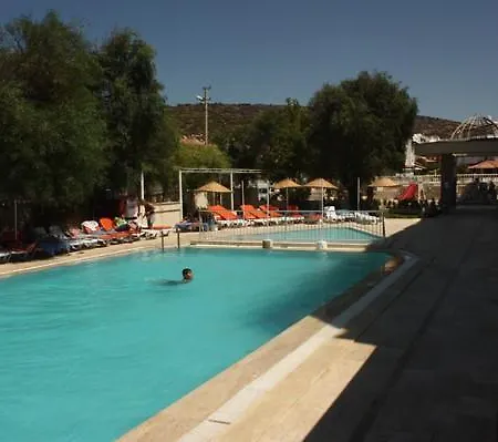 Wa Farm & Ξενοδοχείο Çeşme