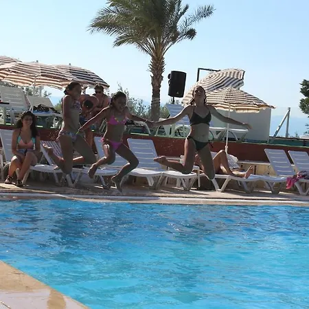 Wa Farm & Ξενοδοχείο 3*